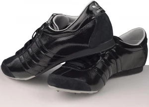 Кроссовки женские Adidas ADITRACK черные G18713