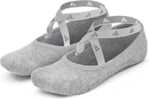 Шкарпетки для йоги Adidas YOGA SOCKS сірі S/M ADYG-30201GR