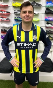 Футбольна форма з довгим рукавом Манчестер Сіті (Manchester City) 2024/2025 виїзна чорно-жовто-блакитна F0122