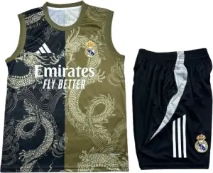 Футбольна форма Реал Мадрид (Real Madrid) 2024-2025 тренувальна чорно-оливкова F0222