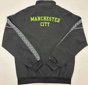 Вітровка Манчестер Сіті (Manchester City) 2026-2027 антрацитова F0633