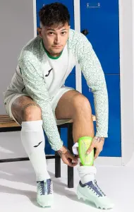 Щитки футбольні Joma ATTACK салатові 401676.221