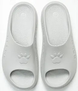 Шльопанці Kelme світло-сірі 8527LT5339.9202