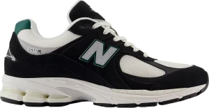 Кросівки New Balance 2002R чорно-білі M2002RRA
