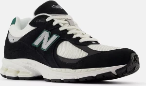 Кросівки New Balance 2002R чорно-білі M2002RRA