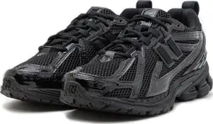 Кроссовки New Balance 1906R черные M1906RZO