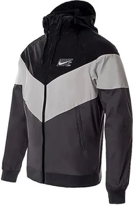 Вітровка Nike NSW WR JKT HD GX QS чорно-біла AJ1396-010