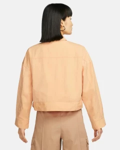 Куртка женская Nike ESSNTL WVN JKT FIELD оранжевая DM6243-851