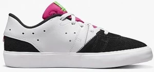 Кроссовки женские Nike Jordan WMNS Nike Jordan SERIES .05 бело-черные DM3383-105