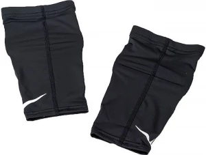Наколенники футбольные Nike PRO STRONG MULTI-WEAR SLEEVES черные N.100.0830.091.LX