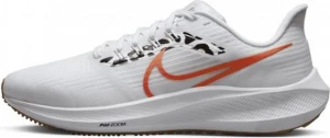Кросівки бігові жіночі Nike WMNS NIKE AIR ZOOM PEGASUS 39 білі DZ5214-100