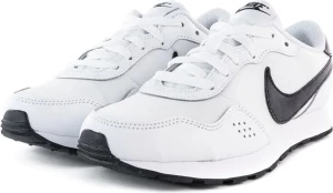 Кроссовки детские Nike MD VALIANT (GS) бело-черные CN8558-100