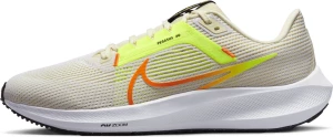 Кросівки бігові Nike AIR ZOOM PEGASUS 40 бежеві DV3853-101