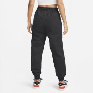 Спортивні штани жіночі Nike W NSW SWSH PANT WVN чорні FD1131-010