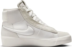 Кросівки жіночі Nike W BLAZER MID VICTORY біло-кремові DR2948-100