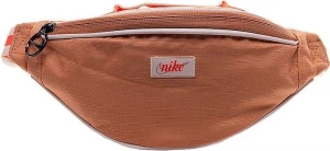 Сумка на пояс Nike NK HERITAGE S WSTPCK - RETRO коричневая DR6266-225