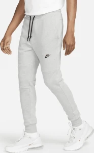 Спортивные штаны Nike M TECH FLEECE JOGGERS серые FD0739-063