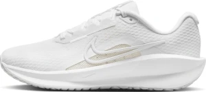 Кросівки бігові жіночі Nike DOWNSHIFTER 13 білі FD6476-101