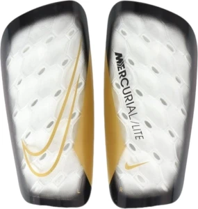 Щитки футбольные Nike NK MERC LITE - FA22 бело-черно-золотые DN3611-101