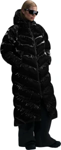 Куртка женская Nike WINDPUFFER THERMA-FIT LOOSE HOODED SHINE PARKA черная FV7827-010