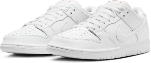 Кроссовки Nike SB DUNK LOW PRO белые FJ1674-100