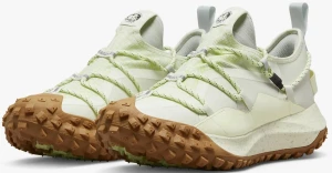 Кросівки трекінгові Nike ACG MOUNTAIN FLY LOW GTX SE світло-лаймові DD2861-001