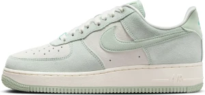 Кросівки жіночі Nike AIR FORCE 1 '07 SE м'ятно-бежеві HQ1497-099