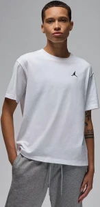 Футболка жіноча Nike JORDAN ESSENTIALS біла FN4500-101