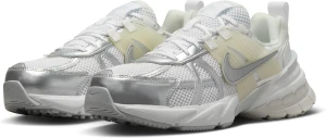 Кросівки жіночі Nike V2K RUN біло-срібні FD0736-104
