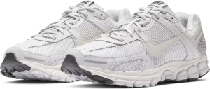 Кросівки Nike ZOOM VOMERO 5 білі BV1358-001