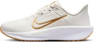 Кроссовки беговые женские Nike QUEST 6 кремово-золотые FD6034-003