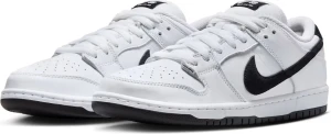 Кроссовки Nike SB DUNK LOW PRO бело-черные HF3704-100