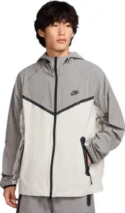 Ветровка Nike TECH WOVEN JACKET бело-серая HM7151-014