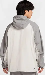 Ветровка Nike TECH WOVEN JACKET бело-серая HM7151-014