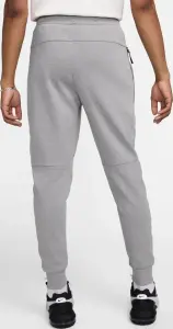 Спортивные штаны Nike SPORTSWEAR TECH ESSENTIALS серые DD5293-002