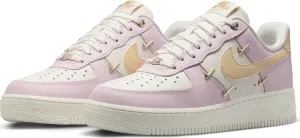 Кросівки жіночі Nike AIR FORCE 1 '07 LX світло-рожево-біло-золоті IB2574-600