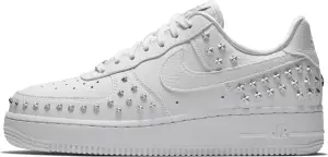 Кроссовки женские Nike AIR FORCE 1 LOW 'STAR-STUDDED' белые AR0639-100