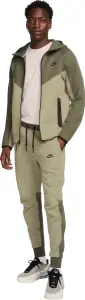 Спортивный костюм Nike SPORTSWEAR TECH FLEECE бежево-оливковый FB7921-276__FB8002-276