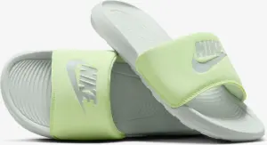 Шльопанці жіночі Nike VICTORI ONE салатово-м'ятні CN9677-010