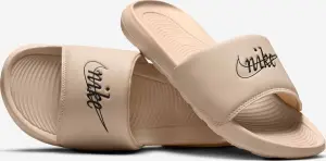 Шльопанці жіночі Nike VICTORI ONE світло-коричневі HV5793-100