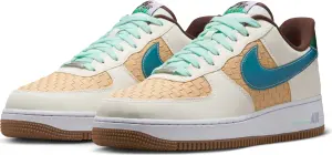 Кроссовки Nike AIR FORCE 1 RETRO QS бело-коричнево-бирюзово-голубые IB5722-100