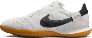 Футзалки (бампи) Nike STREETGATO біло-чорні HV5759-100
