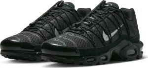 Кроссовки Nike AIR MAX PLUS UTILITY черные FD0670-001