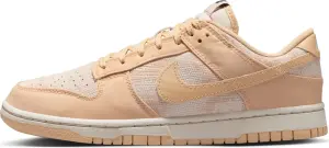 Кросівки жіночі Nike DUNK LOW персикові HJ5777-101