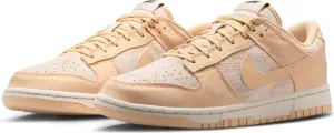 Кросівки жіночі Nike DUNK LOW персикові HJ5777-101