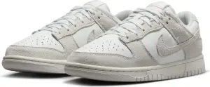 Кросівки жіночі Nike DUNK LOW сіро-білі HJ5777-100