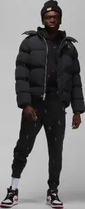 Спортивний костюм Nike ESSENTIALS HOLIDAY JUMPMAN FLEECE чорний DV9392-010__DV9390-010