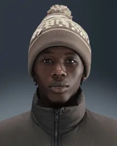 Шапка Nike PEAK BEANIE OUTDOOR коричнево-бежева HQ0355-289