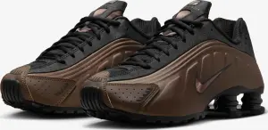 Кроссовки женские Nike SHOX R4 коричнево-черные AR3565-007