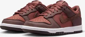Кроссовки подростковые Nike DUNK LOW SE (GS) коричневые HQ9293-200